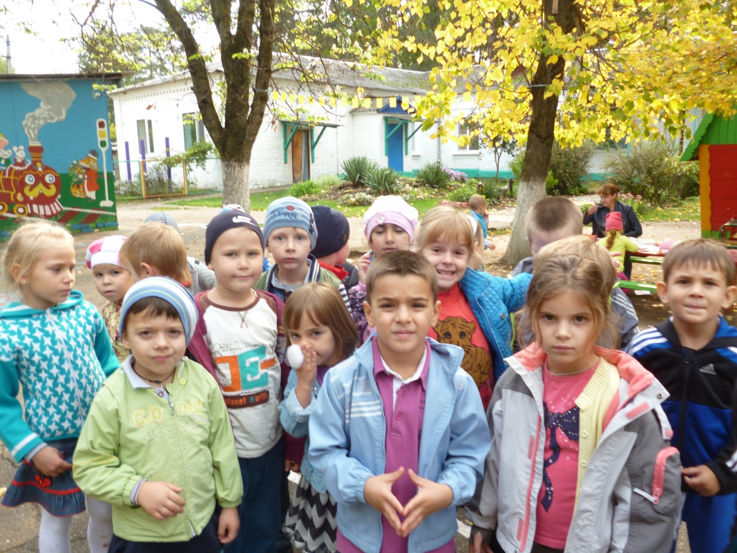 6 октября  в детском саду № 26  состоялась игровая программа   «Осеннее лукошко».