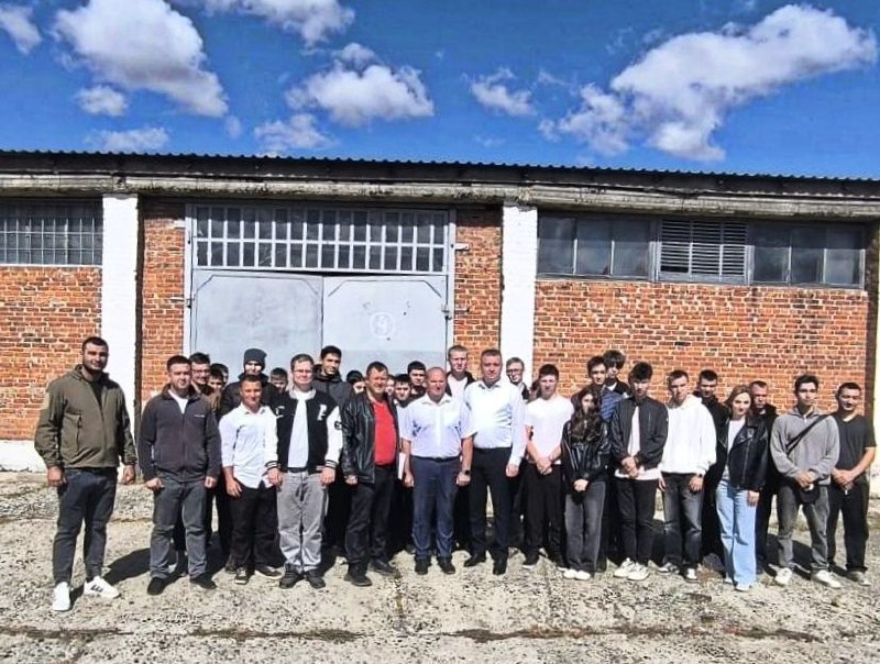 В Динском  механико - технологическом техникуме  ГБПОУ КК, было принято новое производственное штукатурное оборудование своего производства