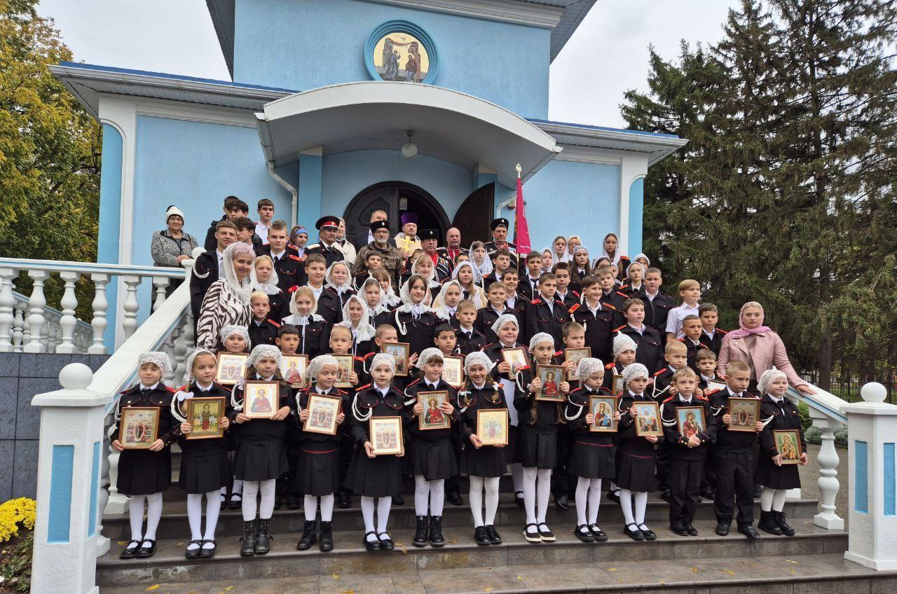Торжественное посвящение в казачата: начало славного пути!